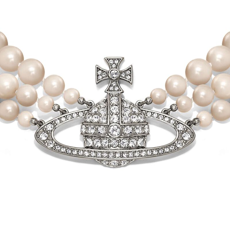 Vivienne Westwood Three Row Pearl Bas Relief Choker image number 3